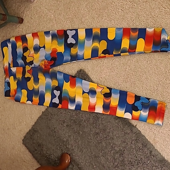 LulaRoe Mickey Mouse/Disney Legging OSFM - Picture 2 of 5